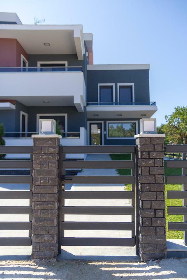 شقة L&S House نيكيتي المظهر الخارجي الصورة